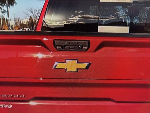 Used 2024 Chevrolet Silverado 1500 LTZ w/ Technology Package image 3