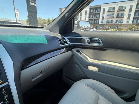 Used 2013 Ford Explorer Limited AWD/4WD image 40