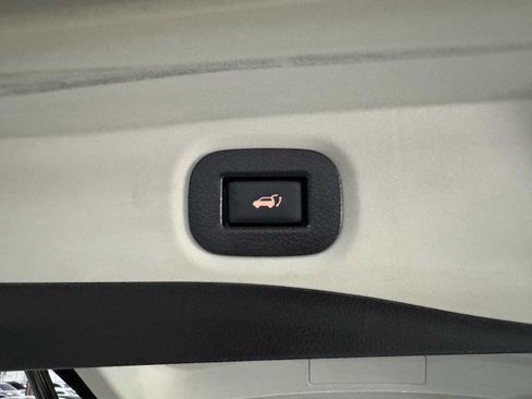 Used 2016 Nissan Rogue SL w/ SL Premium Package image 73