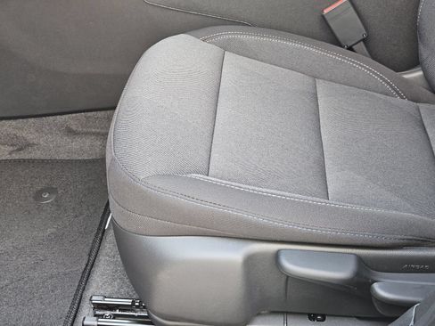 New 2026 Chevrolet Trax LS w/ LS Convenience Package FWD image 23