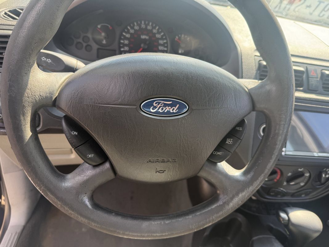 Used 2007 Ford Focus SE FWD image 7