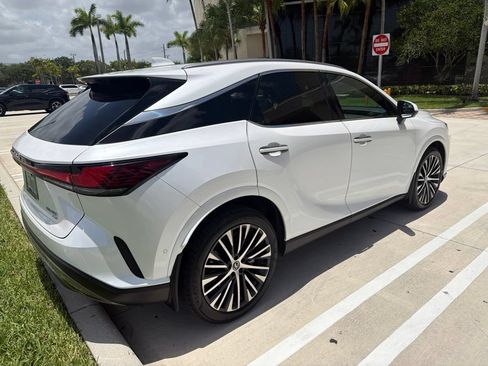 Used 2023 Lexus RX 350 Premium Plus w/ Cold Area Package AWD/4WD image 10