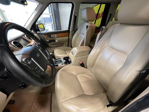 Used 2011 Land Rover LR4 HSE LUX image 10