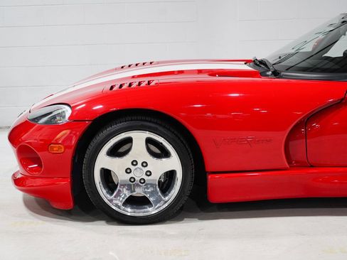 Used 2002 Dodge Viper GTS image 31