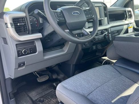 New 2026 Ford F350 4x4 Regular Cab Super Duty image 3