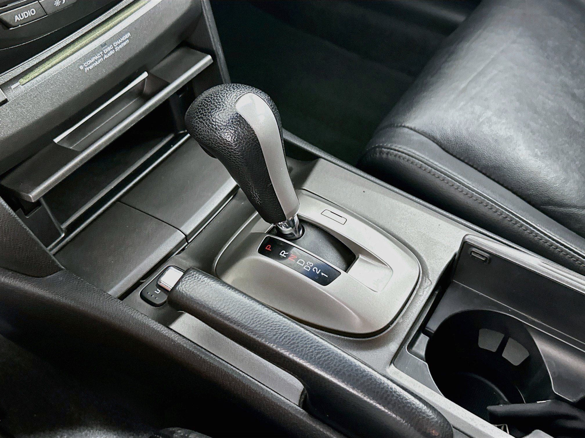 Used 2011 Honda Accord EX-L image 23