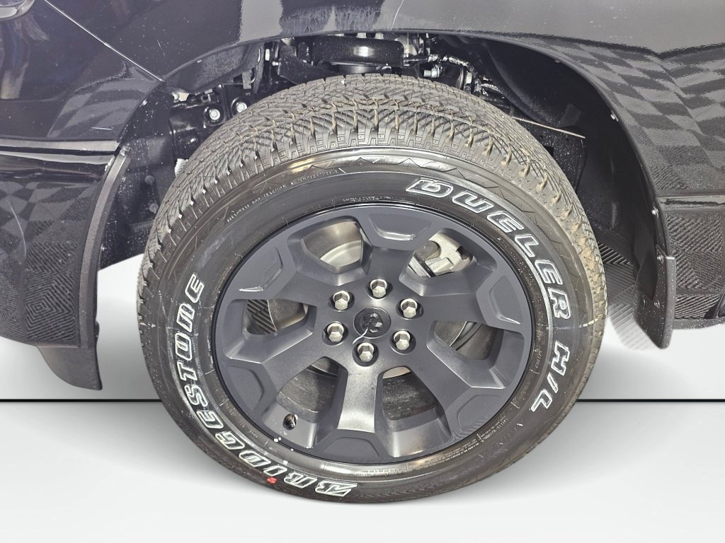 New 2026 RAM 1500 Express AWD/4WD image 12