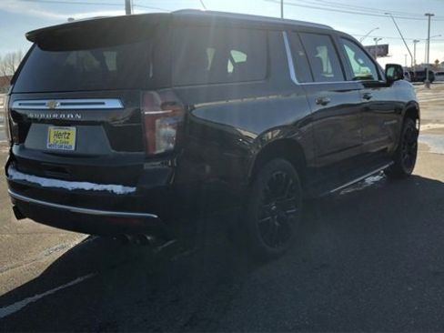 Used 2024 Chevrolet Suburban High Country image 8