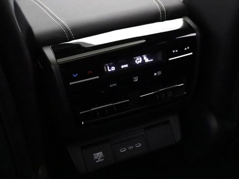 Used 2026 Acura MDX SH-AWD w/ Technology Package image 12