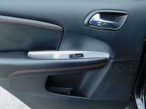 Used 2019 Dodge Journey GT image 24