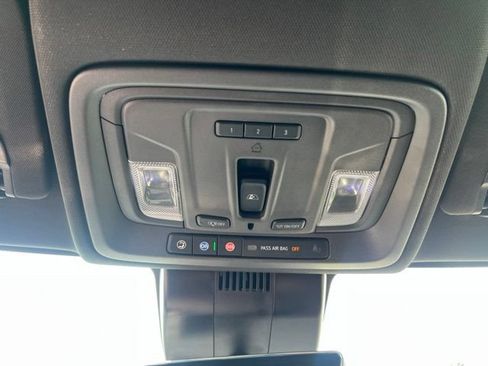 Used 2023 GMC Sierra 1500 AT4 w/ AT4 Premium Package AWD/4WD image 33