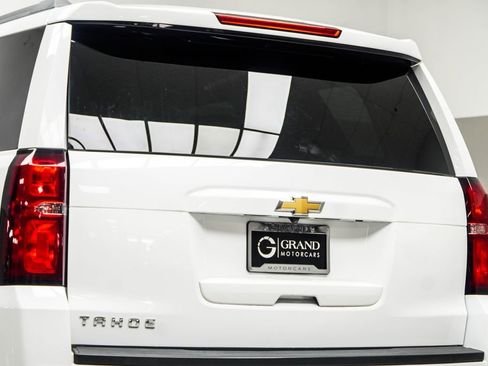 Used 2018 Chevrolet Tahoe LS RWD image 14