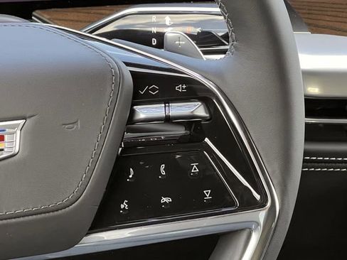 Certified 2026 Cadillac Escalade Platinum Sport w/ LPO, ONYX Package image 16