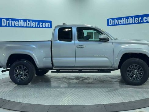 Used 2021 Toyota Tacoma SR5 image 9