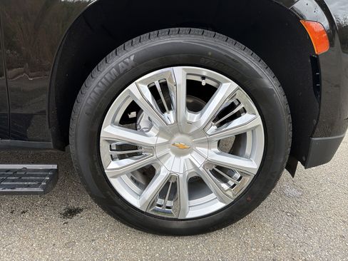 Used 2022 Chevrolet Tahoe High Country image 14