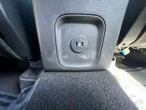 Used 2024 Ford Escape ST-Line image 31