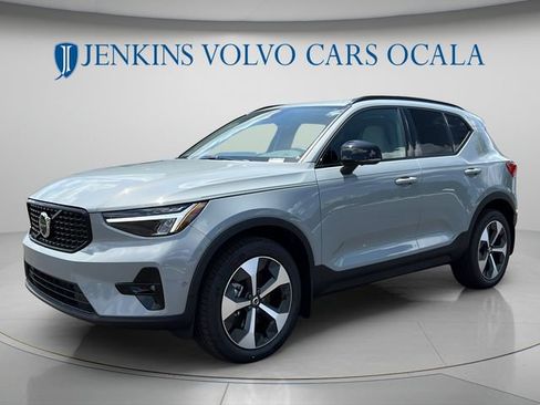 New 2026 Volvo XC40 B5 Plus w/ Protection Package Premier AWD/4WD image 7