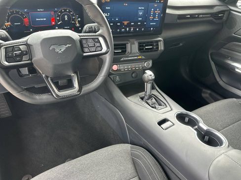 Used 2024 Ford Mustang Coupe RWD image 13