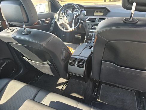 Used 2013 Mercedes-Benz C 250 Sedan image 20