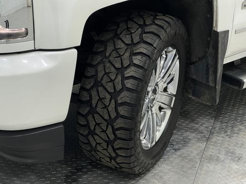 Used 2016 Chevrolet Silverado 1500 High Country image 35