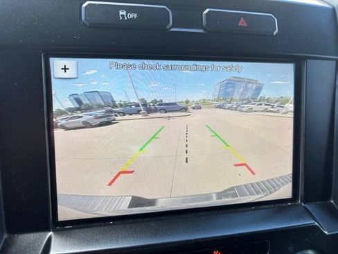 Used 2017 Ford F150 XL w/ Equipment Group 101A Mid AWD/4WD image 4