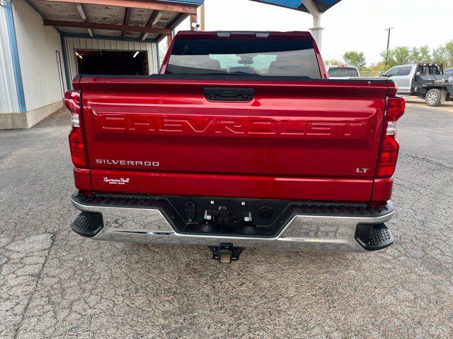 Used 2023 Chevrolet Silverado 1500 LT AWD/4WD image 5