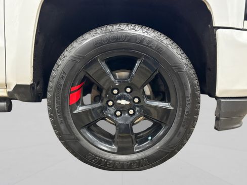 Used 2018 Chevrolet Silverado 1500 LT w/ Redline Edition image 49