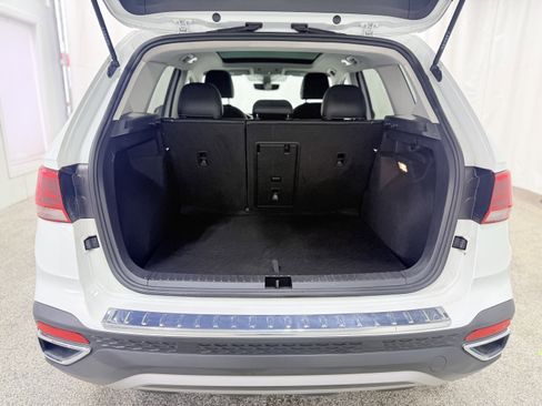 Certified 2022 Volkswagen Taos SE image 10