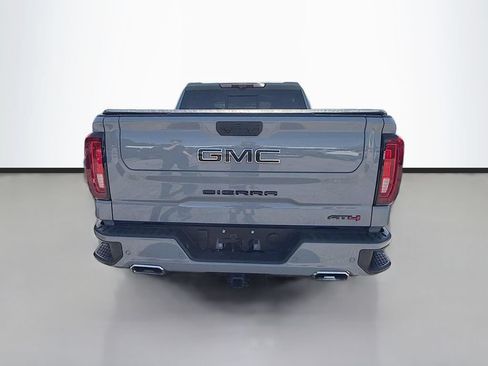 Used 2024 GMC Sierra 1500 AT4 w/ Technology Package AWD/4WD image 7