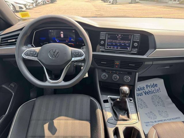 Certified 2022 Volkswagen Jetta Sport FWD image 18