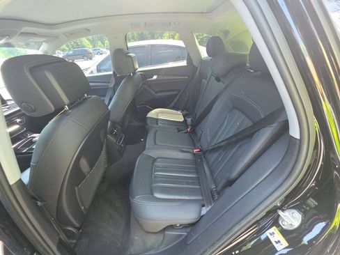 Used 2021 Audi Q5 2.0T Premium Plus w/ Premium Plus Package AWD/4WD image 4