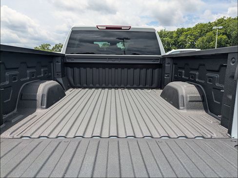 New 2026 Chevrolet Silverado 1500 W/T w/ WT Value Package AWD/4WD image 13