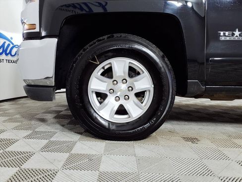 Used 2017 Chevrolet Silverado 1500 LT w/ Texas Edition image 8