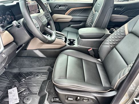 New 2026 GMC Canyon Denali image 24