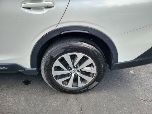 Used 2022 Subaru Outback Premium image 21