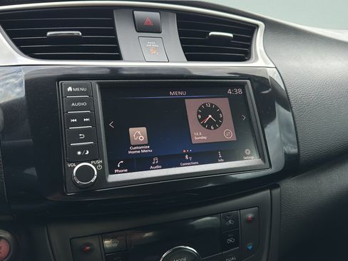 Used 2019 Nissan Sentra SV FWD image 18