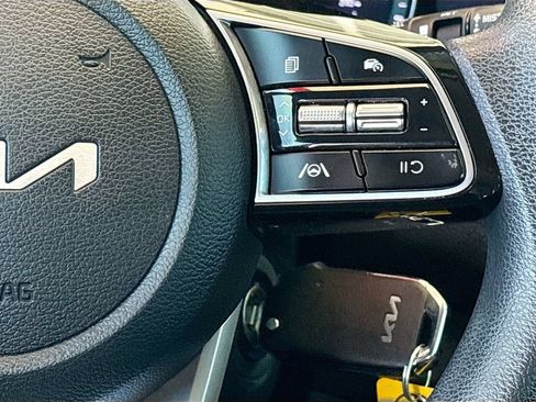 Used 2023 Kia Forte LXS w/ LXS Technology Package FWD image 12