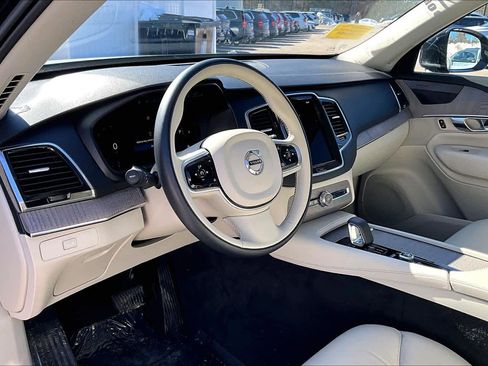 Used 2023 Volvo XC90 B6 Plus w/ Protection Package Premier image 17