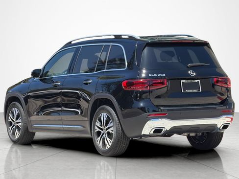 New 2026 Mercedes-Benz GLB 250 image 3