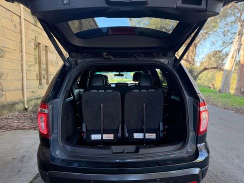 Used 2015 Ford Explorer XLT w/ Equipment Group 202A image 23