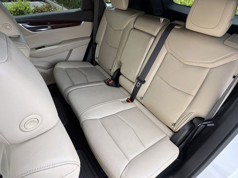 Used 2019 Cadillac XT5 Luxury image 22