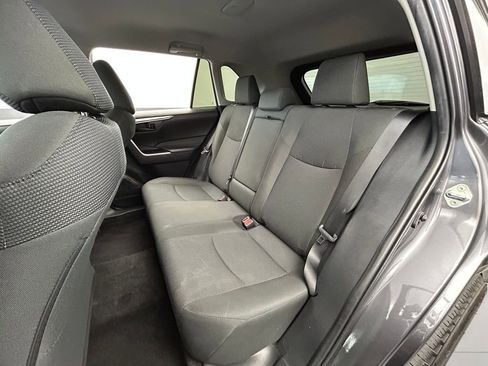 Used 2024 Toyota RAV4 LE FWD image 31