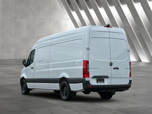 Used 2026 Mercedes-Benz Sprinter 2500 image 6