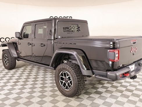 Used 2024 Jeep Gladiator Rubicon image 23