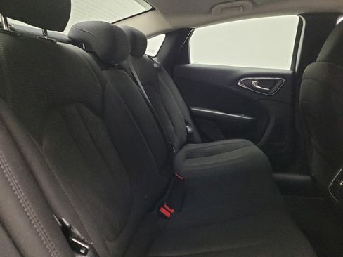 Used 2015 Chrysler 200 Limited w/ Convenience Group FWD image 19