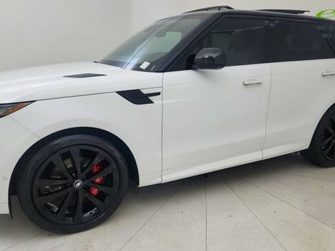 Used 2024 Land Rover Range Rover Sport Dynamic SE AWD/4WD image 11
