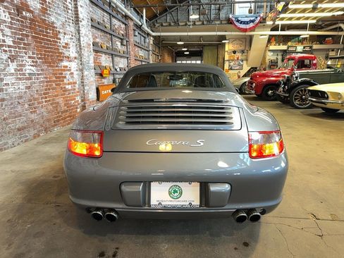 Used 2006 Porsche 911 Carrera S image 4