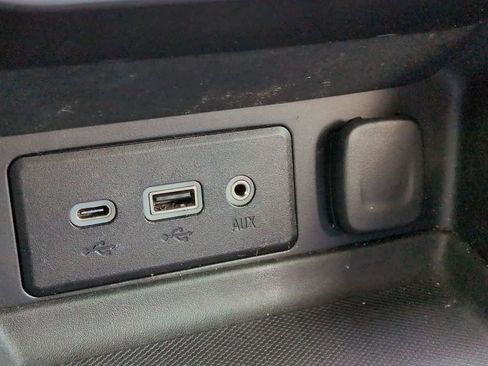 Used 2021 GMC Terrain SLE w/ Driver Convenience Package image 29