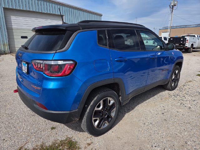 Used 2018 Jeep Compass Trailhawk w/ Cold Weather Group AWD/4WD image 2