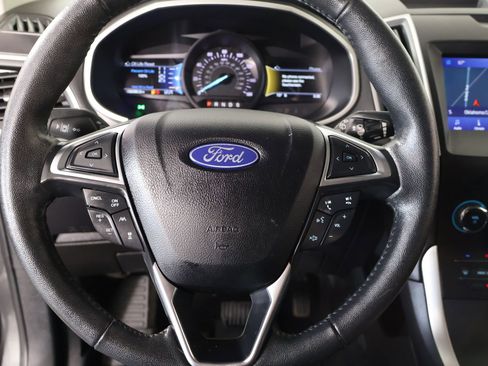 Used 2020 Ford Edge SEL FWD image 3